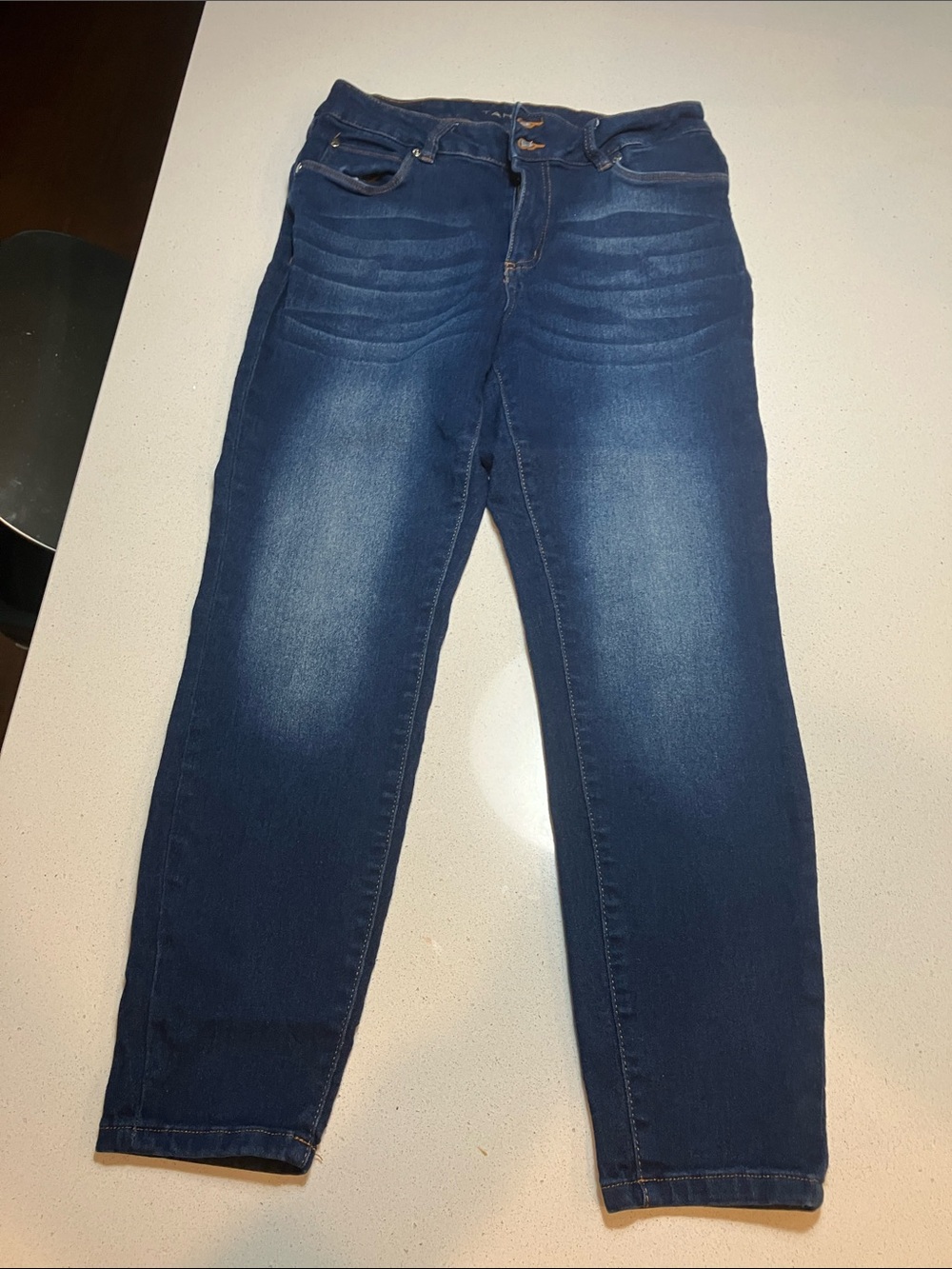 Tahari Dark Blue Ankle Crop Jeans